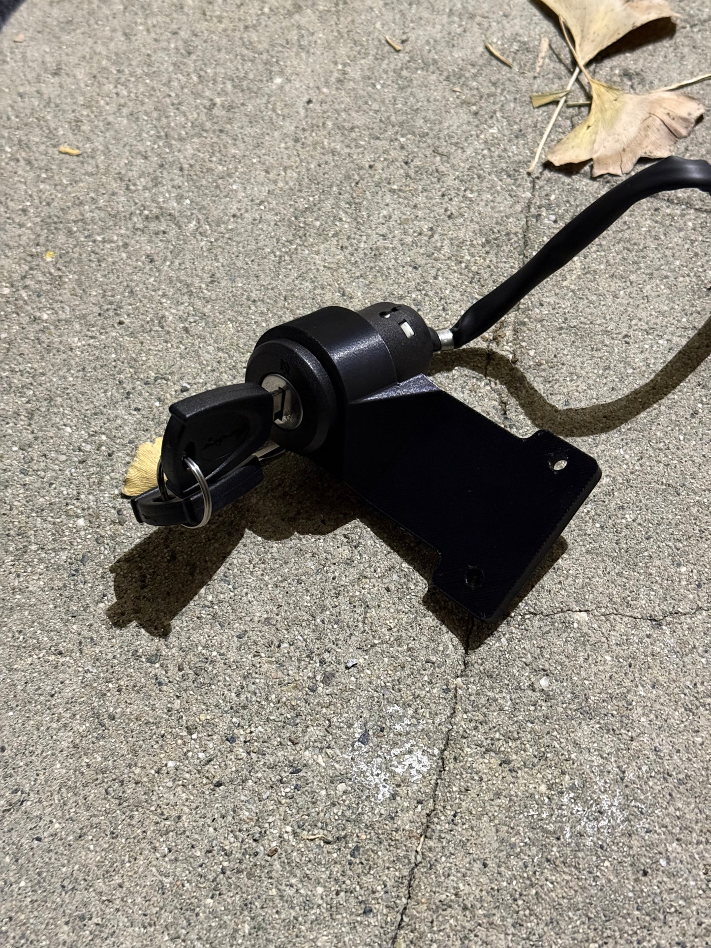 UNIVERSAL DISPLAY MOUNT KEY IGNITION FOR SW900 DISPLAY