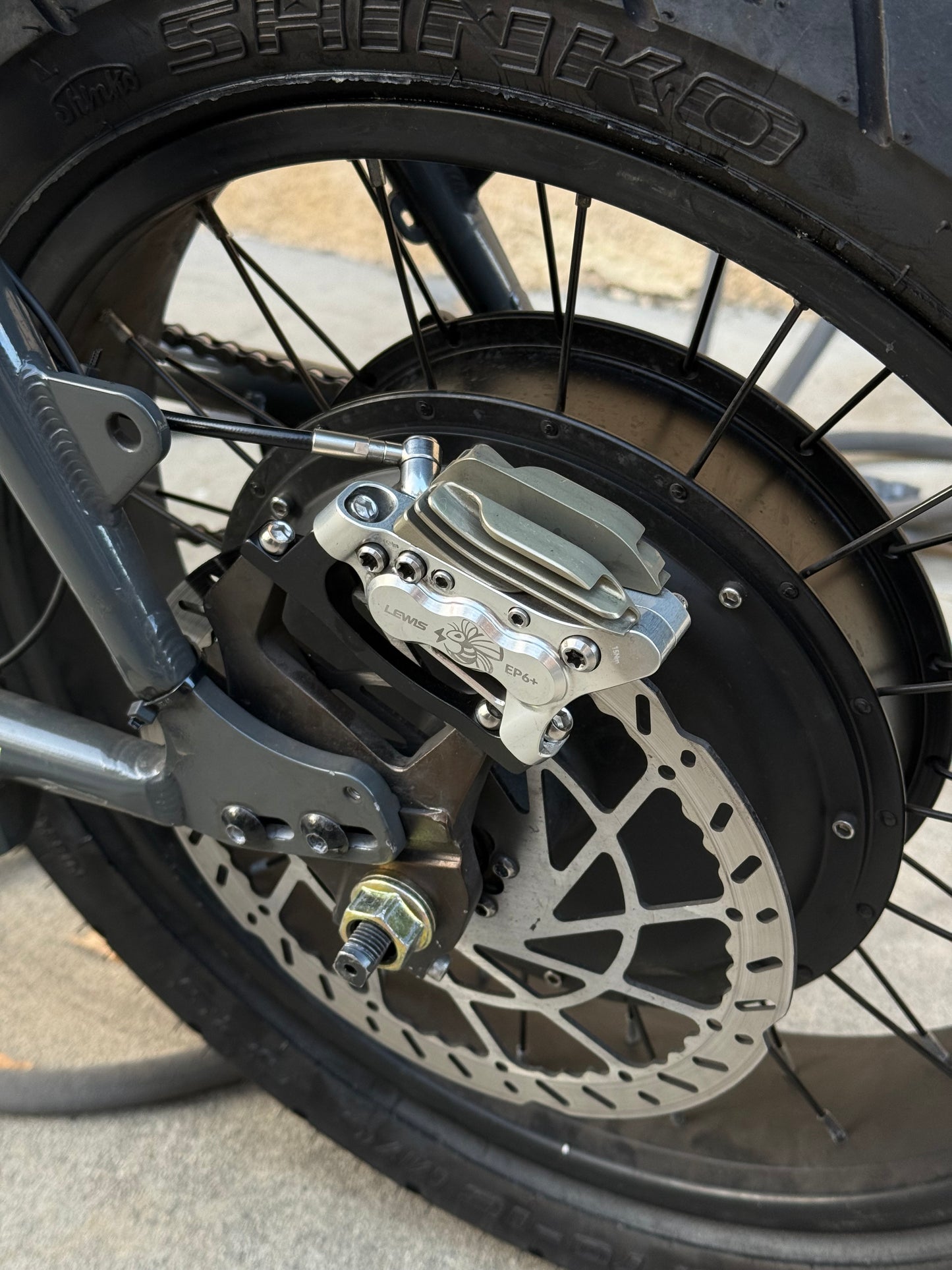 LEWIS EP6+ Axial Cylinder 6 Piston Hydraulic Disc Brake